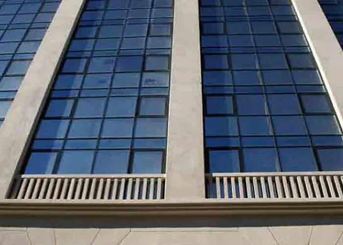 Magic Atrium Plaza アパート