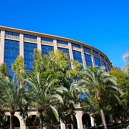 Magic Atrium Plaza דירה *