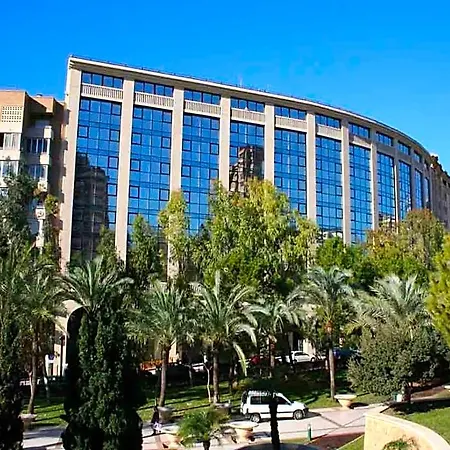 Magic Atrium Plaza דירה *